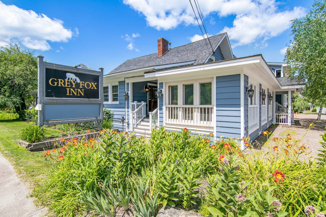 Grey Fox Inn ski lodging in Stowe, Vermont