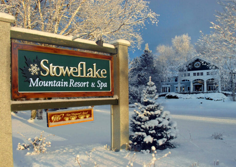 Stoweflake Resort sign in Stowe Vermont